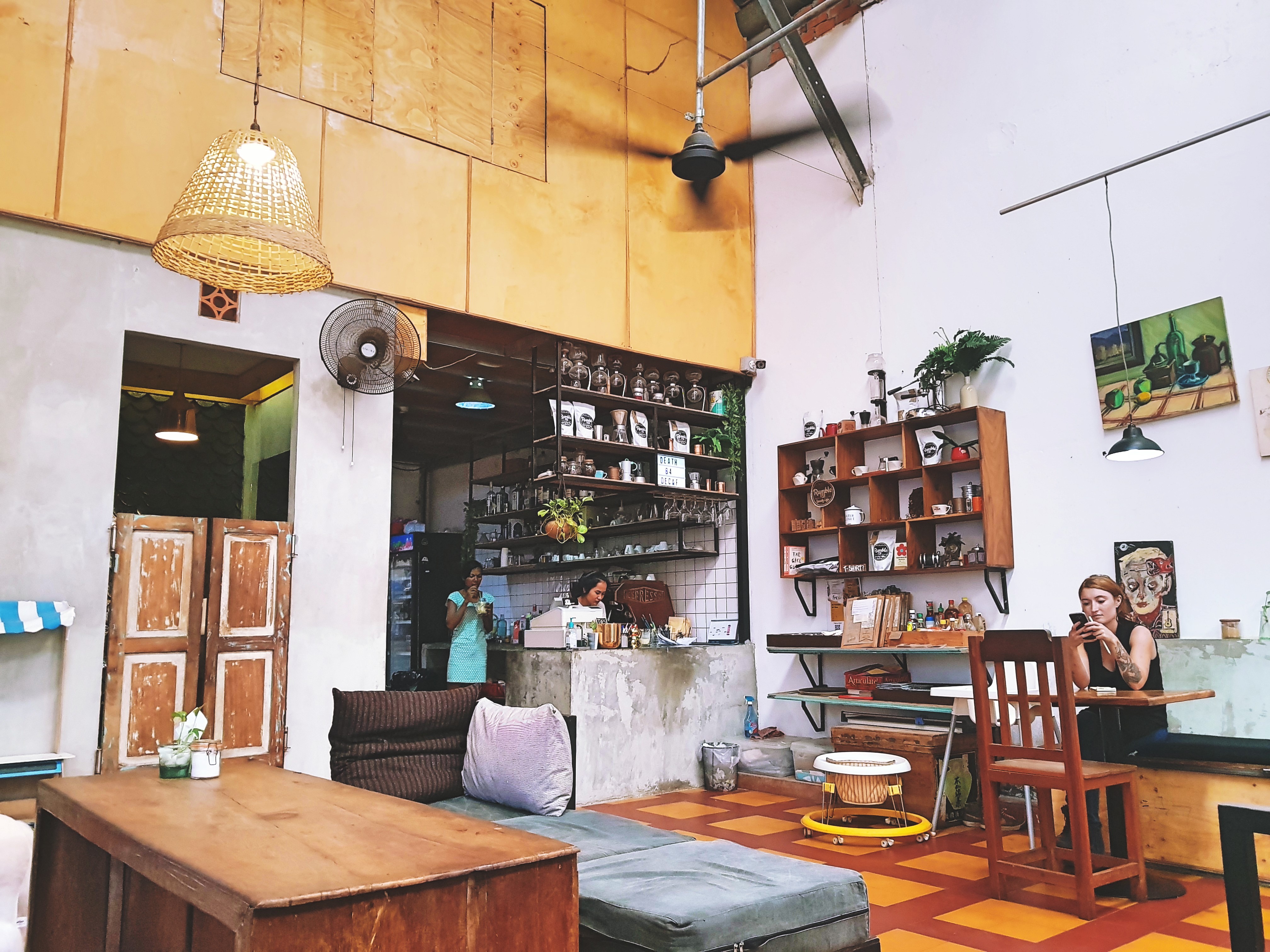 Cafe Espresso inside 2